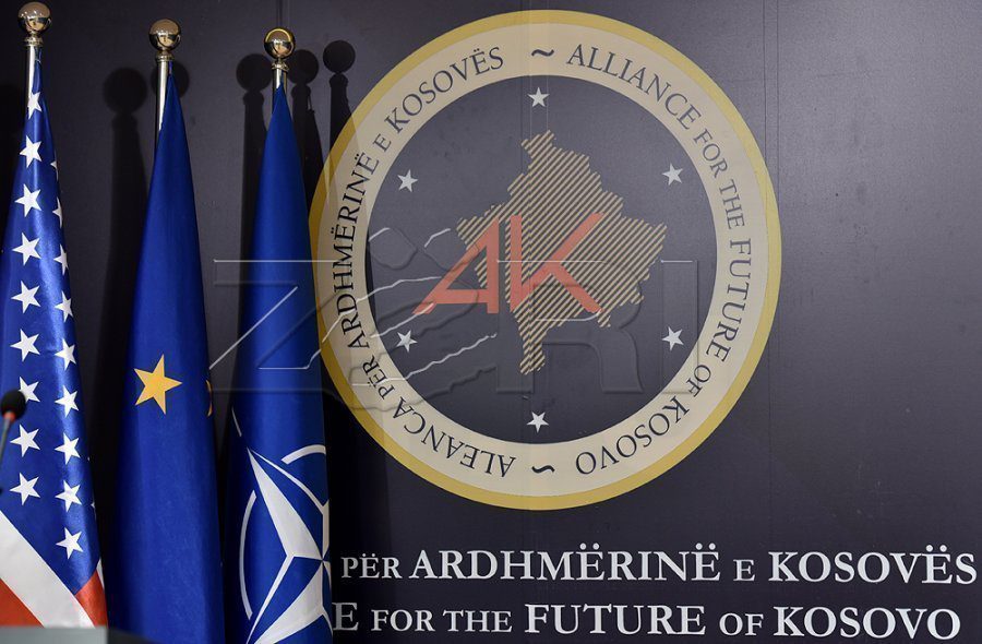 Aleanca reagon ndaj deklaratave të Albulena Haxhiut për tejkalimin e ngërçit institucional
