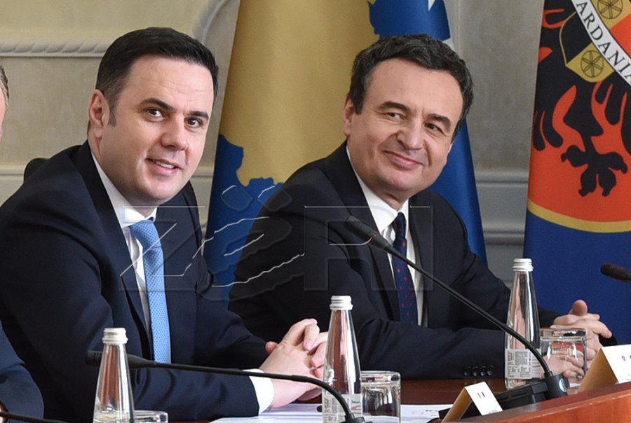 Andin Hoti: Uroj marrëveshje mes Kurtit dhe Abdixhikut për presidentin