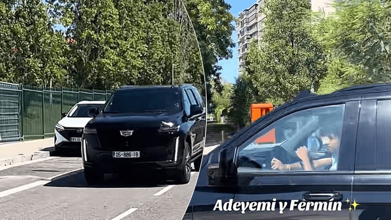 Futbollisti me targa të Kosovës në Barcelonë: Detaji që ka bërë bujë në rrjetet sociale