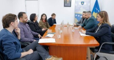 Takimi i Ministrit Hoti me Koalicionin e Organizatave Vendore për Punësimin dhe Politikat Sociale