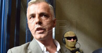 Dorëheqja e Bedri Hamzës dhe Ligji për Gjykatën Speciale: Reagimet e OVL-UÇK-së