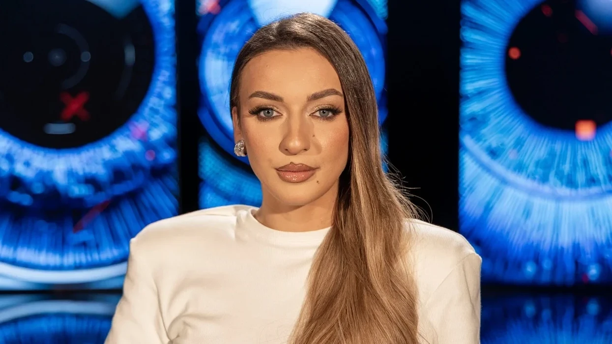juela nikolli