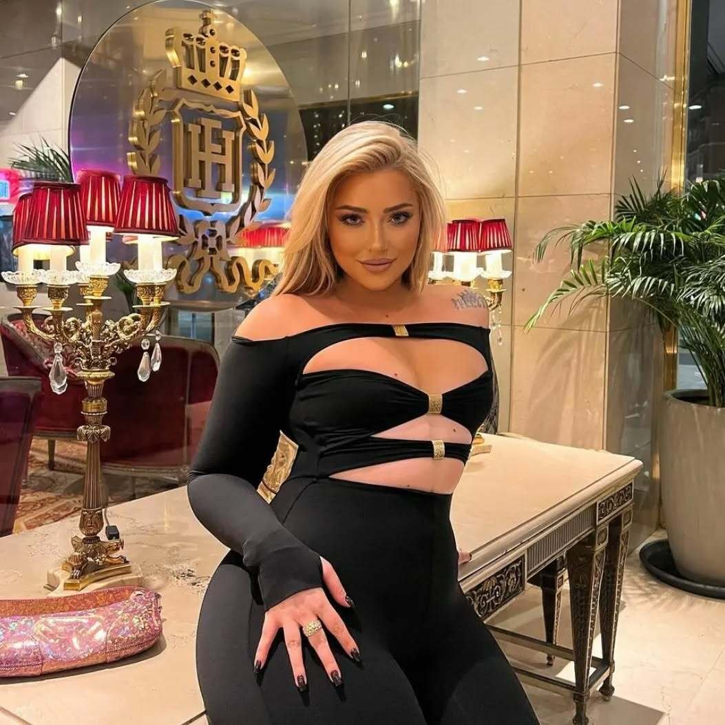 ronela hajati