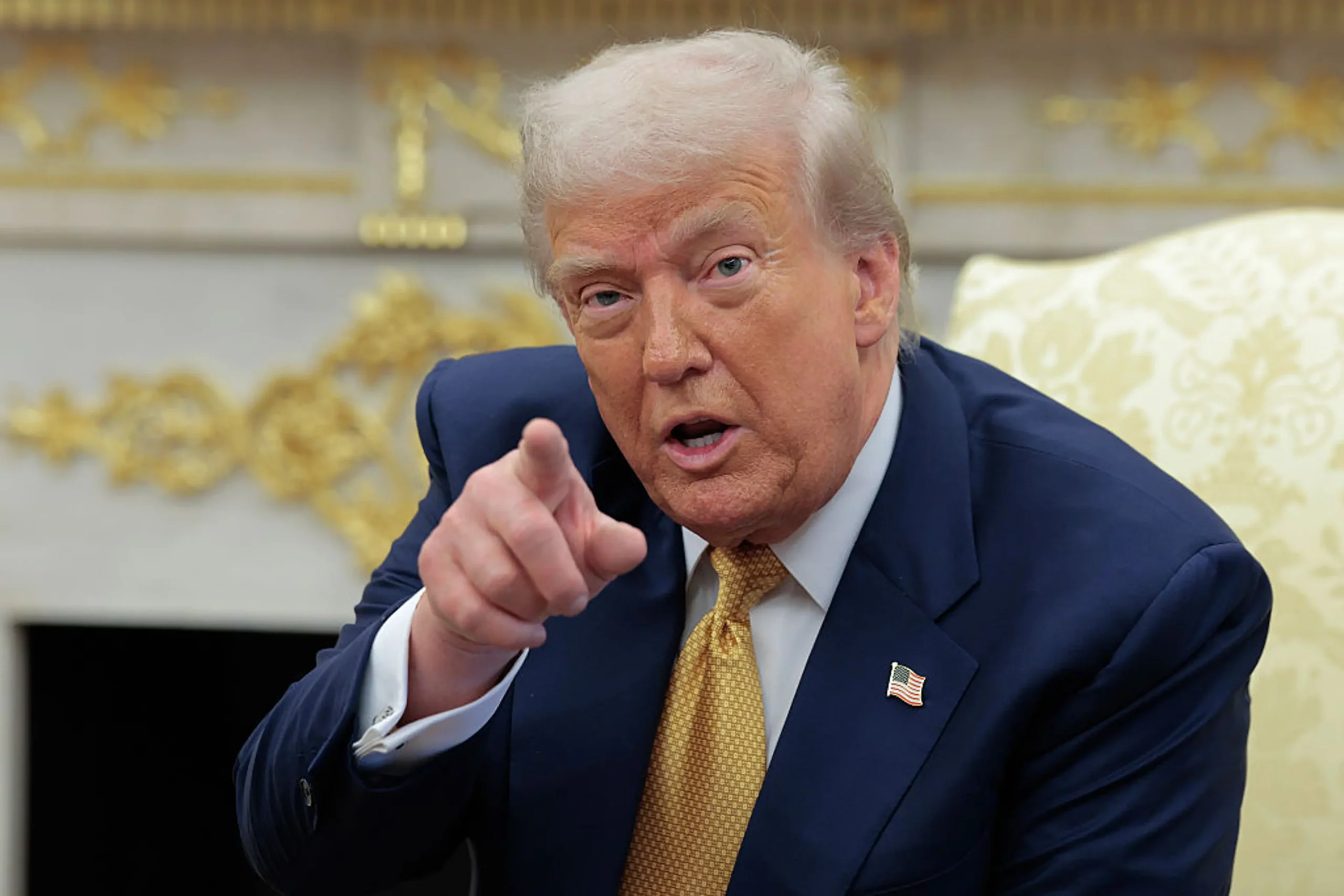 Trump: Irani mos i detyrojë anijet të paguajnë për Ngushticën e Hormuzit