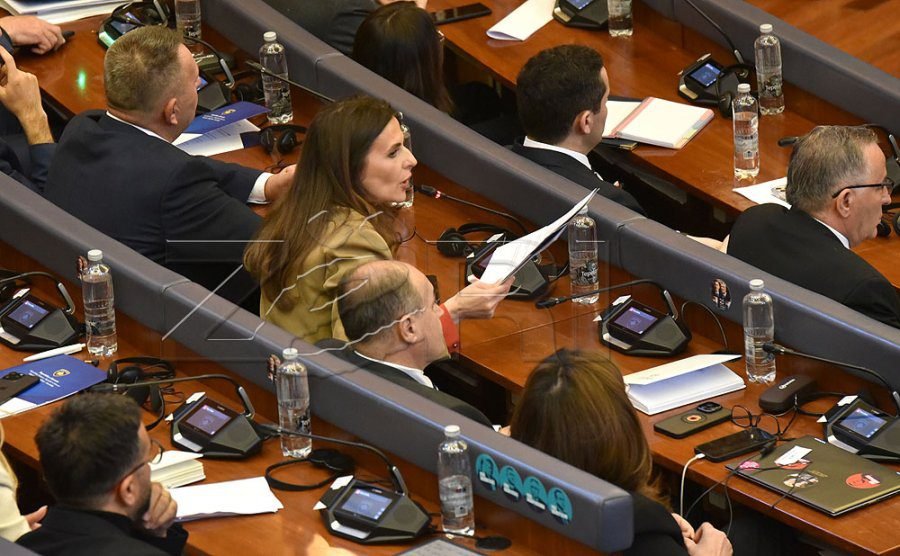 Partia Demokratike e Kosovës tërheq kandidaturën e Vlora Çitakut për nënkryetare të Kuvendit