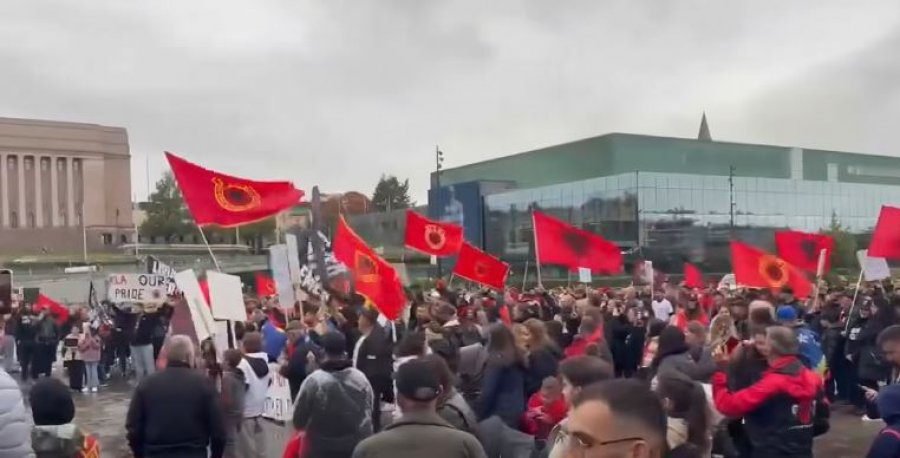 Protesta e Diasporës Shqiptare në Finlandë Kundër Vendimit të Dhomave të Specializuara të Kosovës