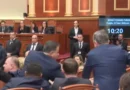 Tensionet në Seancën Plenare në Shqipëri: Përplasje mes Deputetëve
